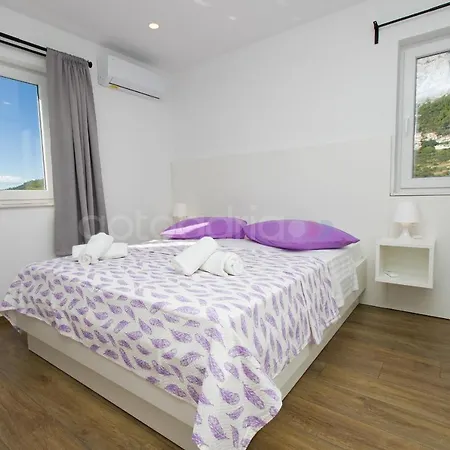 Penthouse With Panoramic View Ally Makarska