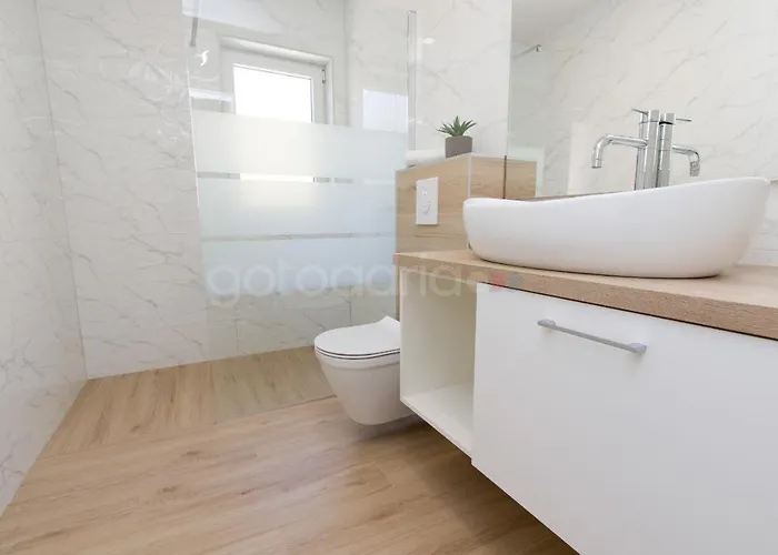 Penthouse With Panoramic View Ally