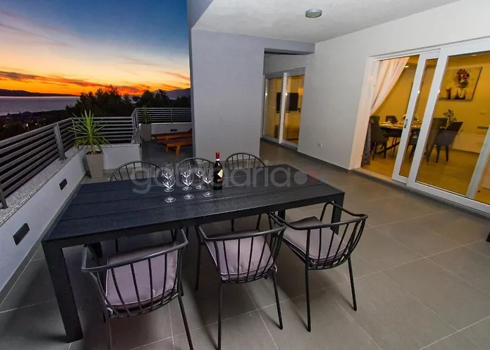 Apartment Penthouse With Panoramic View Ally