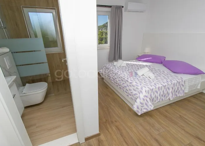 Penthouse With Panoramic View Ally Appartement Makarska